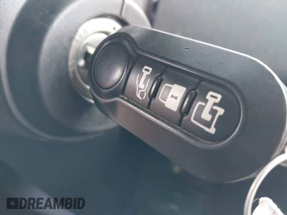 2014 Ram ProMaster Cargo with VIN 3C6URVHG5EE114314, listed as a IAAI auction lot 43528411 with 388,740 mi miles and . Bid and sale history available at DreamBid. Image 11.