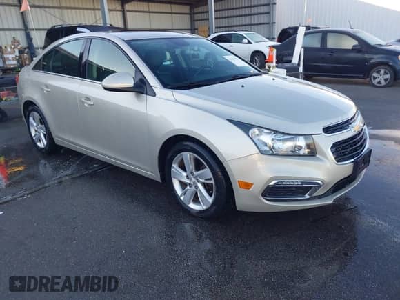 2015 Chevrolet Cruze Diesel z VIN 1G1P75SZ8F7188150, wystawiony jako IAAI lot #41299653 z przebiegiem 152 717 mil mil oraz . Historia ofert i sprzedaży dostępna na DreamBid. Obrazek 1.