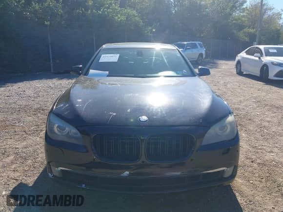 2011 BMW 7 Series 750Li xDrive с VIN WBAKC8C58BC432193, выставлен на аукционе IAAI как лот 43424811 с пробегом 169 834 миль миль и . История ставок и продаж доступна на DreamBid. Изображение 6.