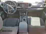 2023 Toyota Tacoma SR z VIN 3TYCZ5AN2PT135342, wystawiony jako Copart lot #80752475 z przebiegiem 54 050 mil mil oraz Szkoda całkowita • Salvage title. Historia ofert i sprzedaży dostępna na DreamBid. Obrazek 8.