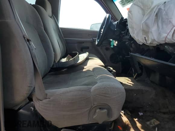 2002 Chevrolet Silverado 1500 с VIN 2GCEC19W221270591, выставлен на аукционе Copart как лот 59389705 с пробегом 313 991 миль миль и Списание • Salvage title. История ставок и продаж доступна на DreamBid. Изображение 7.