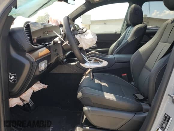 2024 Mercedes-Benz GLS 580 z VIN 4JGFF8FE6RB065121, wystawiony jako Copart lot #55186704 z przebiegiem 12 624 mil mil oraz Szkoda całkowita • Salvage title. Historia ofert i sprzedaży dostępna na DreamBid. Obrazek 7.