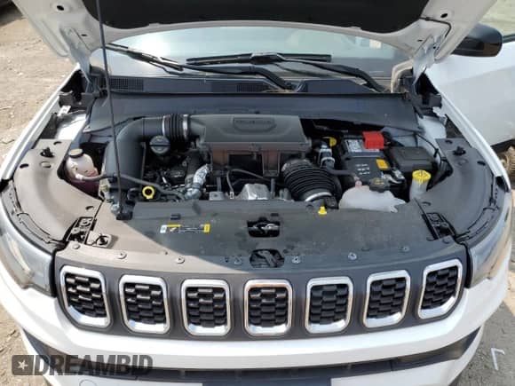 2024 Jeep Compass Latitude Lux с VIN 3C4NJDFN5RT150215, выставлен на аукционе Copart как лот 59351175 с пробегом 11 295 миль миль и Списание • Salvage title. История ставок и продаж доступна на DreamBid. Изображение 11.
