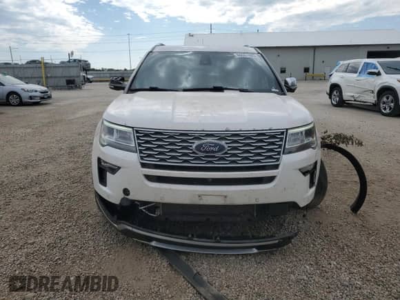 2018 Ford Explorer Platinum с VIN 1FM5K8HT9JGA65575, выставлен на аукционе Copart как лот 80067885 с пробегом 127 549 миль миль и Списание • Salvage title. История ставок и продаж доступна на DreamBid. Изображение 5.
