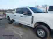 2024 Ford F-250 XL z VIN 1FT7W2BT2REF16747, wystawiony jako IAAI lot #41321209 z przebiegiem 10 840 mil mil oraz . Historia ofert i sprzedaży dostępna na DreamBid. Obrazek 13.