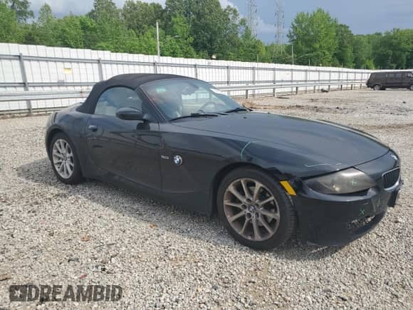 2006 BMW Z4 3.0i с VIN 4USBU33536LW66969, выставлен на аукционе Copart как лот 54216285 с пробегом 138 899 миль миль и Списание • Salvage title. История ставок и продаж доступна на DreamBid. Изображение 4.