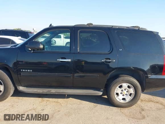2011 Chevrolet Tahoe LT с VIN 1GNSCBE00BR123436, выставлен на аукционе IAAI как лот 43443064 с пробегом 252 923 миль миль и . История ставок и продаж доступна на DreamBid. Изображение 14.