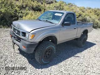 1996 Toyota Tacoma z VIN 4TAPM62NXTZ154094, wystawiony jako Copart lot #55963265 z przebiegiem 256 837 mil mil oraz Szkoda całkowita • Salvage title. Historia ofert i sprzedaży dostępna na DreamBid. Obrazek 1.