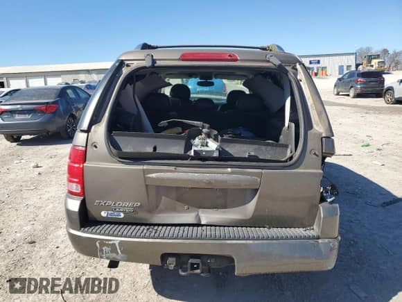 2003 Ford Explorer with VIN 1FMZU65K53UB45794, listed as a Copart auction lot 46523365 with 123,840 mi miles and Salvage title. Bid and sale history available at DreamBid. Image 6.