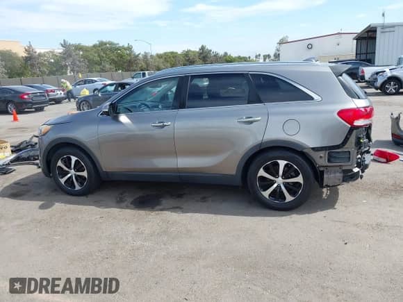 2016 Kia Sorento EX с VIN 5XYPH4A54GG161853, выставлен на аукционе IAAI как лот 43016914 с пробегом 80 571 миль миль и . История ставок и продаж доступна на DreamBid. Изображение 15.