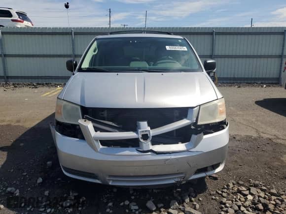 2010 Dodge Grand Caravan Hero z VIN 2D4RN3D19AR412103, wystawiony jako Copart lot #80083505 z przebiegiem 153 623 mil mil oraz Szkoda całkowita • Salvage title. Historia ofert i sprzedaży dostępna na DreamBid. Obrazek 5.