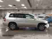 2007 Toyota Highlander с VIN JTEGP21A770138802, выставлен на аукционе IAAI как лот 43051091 с пробегом 209 594 миль миль и . История ставок и продаж доступна на DreamBid. Изображение 13.