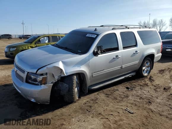 2013 Chevrolet Suburban LS с VIN 1GNSKHE7XDR139052, выставлен на аукционе Copart как лот 84878314 с пробегом 219 943 миль миль и Чистый • Clean title. История ставок и продаж доступна на DreamBid. Изображение 1.