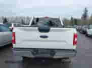 2018 Ford F-150 XL z VIN 1FTEW1EB1JKE15855, wystawiony jako IAAI lot #41496390 z przebiegiem 83 213 mil mil oraz . Historia ofert i sprzedaży dostępna na DreamBid. Obrazek 16.