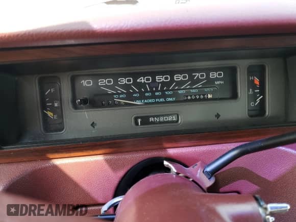 1991 Chevrolet Caprice с VIN 1G1BN53E6MR107403, выставлен на аукционе Copart как лот 67186345 с пробегом 80 982 миль миль и Списание • Salvage title. История ставок и продаж доступна на DreamBid. Изображение 9.