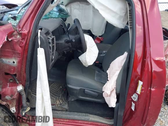 2014 Ram 1500 Express z VIN 3C6JR6AT4EG138950, wystawiony jako IAAI lot #42282723 z przebiegiem Nie podano mil oraz . Historia ofert i sprzedaży dostępna na DreamBid. Obrazek 8.