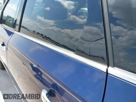 2008 Hyundai Veracruz GLS with VIN KM8NU13C68U041965, listed as a IAAI auction lot 42699290 with 178,333 mi miles and . Bid and sale history available at DreamBid. Image 12.