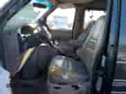 2000 Ford Econoline Cargo Recreational с VIN 1FDRE14W9YHA92344, выставлен на аукционе Copart как лот 83749374 с пробегом 164 823 миль миль и Списание • Salvage title. История ставок и продаж доступна на DreamBid. Изображение 7.