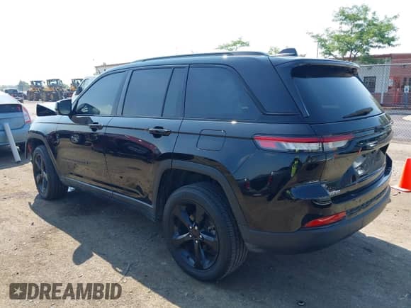 2023 Jeep Grand Cherokee Altitude с VIN 1C4RJHAG6PC595296, выставлен на аукционе IAAI как лот 42682729 с пробегом 30 622 миль миль и . История ставок и продаж доступна на DreamBid. Изображение 3.