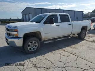 2015 Chevrolet Silverado 2500HD Work Truck с VIN 1GC1KUE87FF176215, выставлен на аукционе Copart как лот 61636645 с пробегом 308 266 миль миль и Списание • Salvage title. История ставок и продаж доступна на DreamBid. Изображение 1.