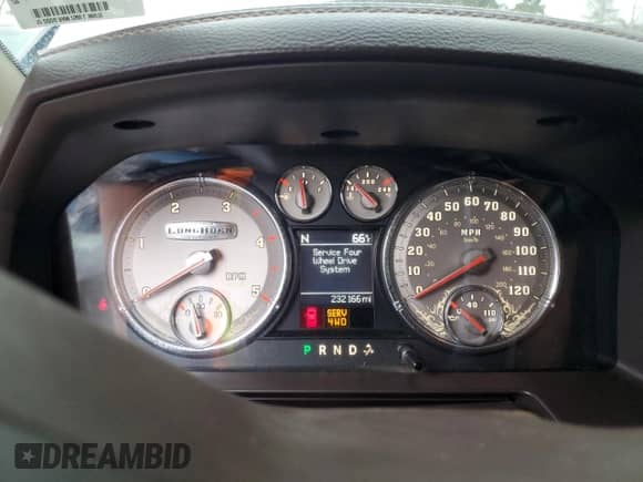 2012 Dodge RAM с VIN 3C6UD5LL4CG338615, выставлен на аукционе Copart как лот 45263175 с пробегом 232 166 миль миль и Списание • Salvage title. История ставок и продаж доступна на DreamBid. Изображение 9.