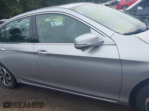 2017 Honda Accord EX-L с VIN 1HGCR3F87HA016317, выставлен на аукционе IAAI как лот 43322098 с пробегом 53 551 миль миль и . История ставок и продаж доступна на DreamBid. Изображение 13.