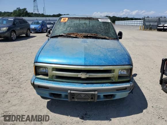 1994 Chevrolet S-10 LS с VIN 1GCDT19W0R8147553, выставлен на аукционе Copart как лот 54068955 с пробегом 156 449 миль миль и Чистый • Clean title. История ставок и продаж доступна на DreamBid. Изображение 5.