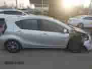 2015 Toyota Prius One z VIN JTDKDTB33F1575685, wystawiony jako IAAI lot #43508333 z przebiegiem 121 064 mil mil oraz . Historia ofert i sprzedaży dostępna na DreamBid. Obrazek 14.