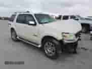 2007 Ford Explorer Limited z VIN 1FMEU65E27UB84356, wystawiony jako Copart lot #51109995 z przebiegiem 127 185 mil mil oraz Szkoda całkowita • Salvage title. Historia ofert i sprzedaży dostępna na DreamBid. Obrazek 4.