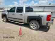 2008 Chevrolet Silverado 1500 2LT z VIN 2GCEK133981130094, wystawiony jako Copart lot #71522615 z przebiegiem 213 184 mil mil oraz Szkoda całkowita • Salvage title. Historia ofert i sprzedaży dostępna na DreamBid. Obrazek 2.