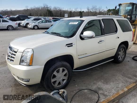 2009 Cadillac Escalade with VIN 1GYFK13259R147747, listed as a Copart auction lot 45285015 with 118,319 mi miles and Salvage title. Bid and sale history available at DreamBid. Image 1.