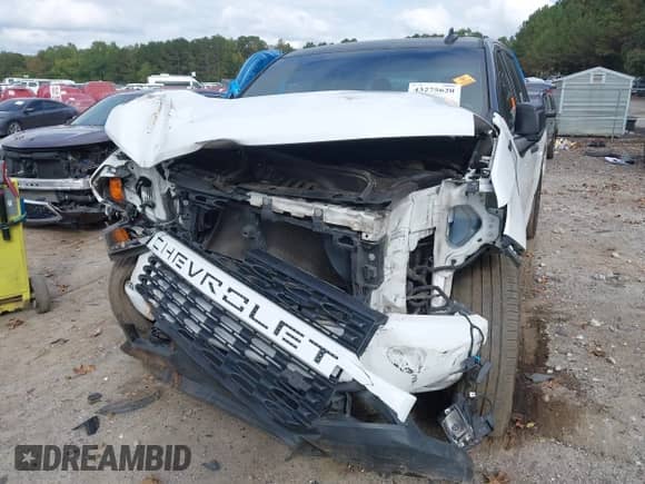 2020 Chevrolet Silverado 1500 Custom with VIN 3GCPWBEH8LG213060, listed as a IAAI auction lot 43349966 with 88,023 mi miles and . Bid and sale history available at DreamBid. Image 6.