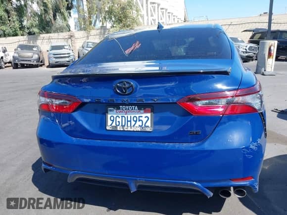 2023 Toyota Camry SE z VIN 4T1T11AK6PU158700, wystawiony jako IAAI lot #43312055 z przebiegiem 49 320 mil mil oraz . Historia ofert i sprzedaży dostępna na DreamBid. Obrazek 16.