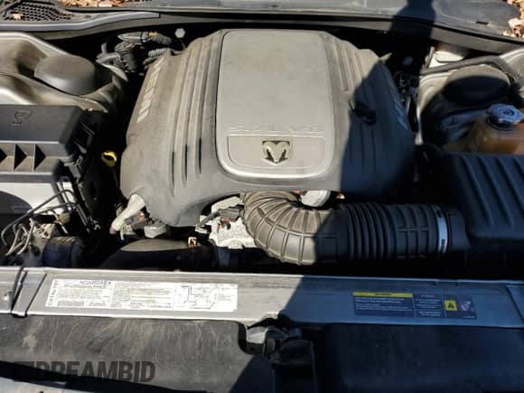 2005 Dodge Magnum RT with VIN 2D8GV58205H517869, listed as a Copart auction lot 75436534 with 146,111 mi miles and Salvage title. Bid and sale history available at DreamBid. Image 11.