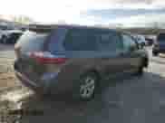 2018 Toyota Sienna L with VIN 5TDZZ3DCXJS931025, listed as a Copart auction lot 49206645 with 141,125 mi miles and Clean title. Bid and sale history available at DreamBid. Image 3.