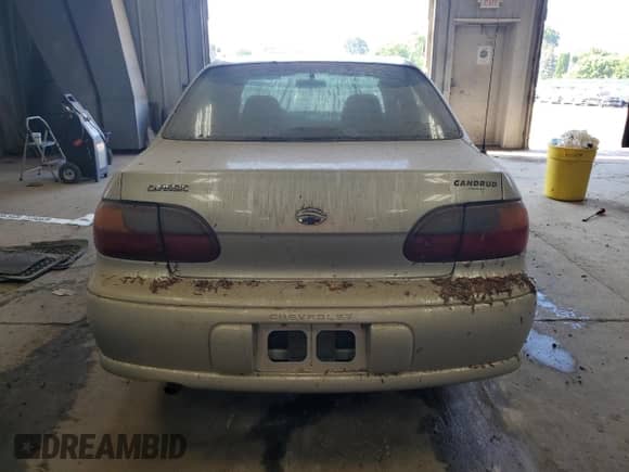 2005 Chevrolet Malibu Classic с VIN 1G1ND52F15M161040, выставлен на аукционе Copart как лот 68928105 с пробегом Не указан миль и На запчасти • Non repairable. История ставок и продаж доступна на DreamBid. Изображение 6.