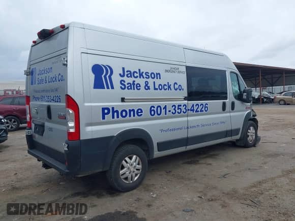 2021 Ram ProMaster z VIN 3C6ERVDG6ME500703, wystawiony jako IAAI lot #41428518 z przebiegiem 70 746 mil mil oraz . Historia ofert i sprzedaży dostępna na DreamBid. Obrazek 4.