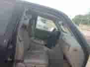 2004 Chevrolet Silverado 2500HD LS с VIN 1GCHK29U74E384561, выставлен на аукционе IAAI как лот 42886980 с пробегом 72 684 миль миль и . История ставок и продаж доступна на DreamBid. Изображение 5.