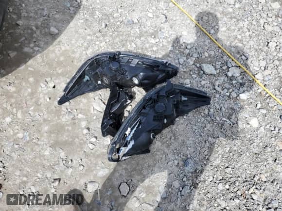 2014 Honda Accord EX z VIN 1HGCR2F77EA271319, wystawiony jako Copart lot #71394825 z przebiegiem 93 690 mil mil oraz Czysty tytuł • Clean title. Historia ofert i sprzedaży dostępna na DreamBid. Obrazek 12.