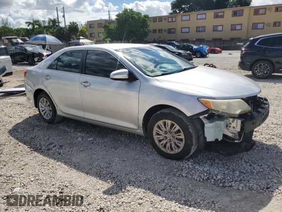 2012 Toyota Camry SE with VIN 4T1BF1FK0CU583233, listed as a Copart auction lot 86479305 with 171,907 mi miles and Salvage title. Bid and sale history available at DreamBid. Image 4.