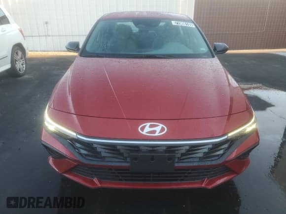 2025 Hyundai Elantra SEL Sport z VIN KMHLM4DJ1SU176347, wystawiony jako Copart lot #71968135 z przebiegiem 1 168 mil mil oraz Czysty tytuł • Clean title. Historia ofert i sprzedaży dostępna na DreamBid. Obrazek 5.