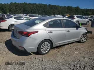 2019 Hyundai Accent SE z VIN 3KPC24A39KE062885, wystawiony jako Copart lot #84939105 z przebiegiem 118 379 mil mil oraz Szkoda całkowita • Salvage title. Historia ofert i sprzedaży dostępna na DreamBid. Obrazek 3.