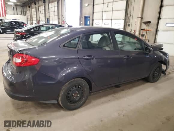 2013 Ford Fiesta S z VIN 3FADP4AJ2DM172521, wystawiony jako Copart lot #65070675 z przebiegiem 125 569 mil mil oraz Nie do naprawy • Non repairable. Historia ofert i sprzedaży dostępna na DreamBid. Obrazek 3.