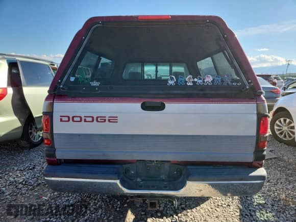 1994 Dodge 1500 with VIN 1B7HC16Z8RS690815, listed as a Copart auction lot 86301645 with 196,379 mi miles and Clean title. Bid and sale history available at DreamBid. Image 6.