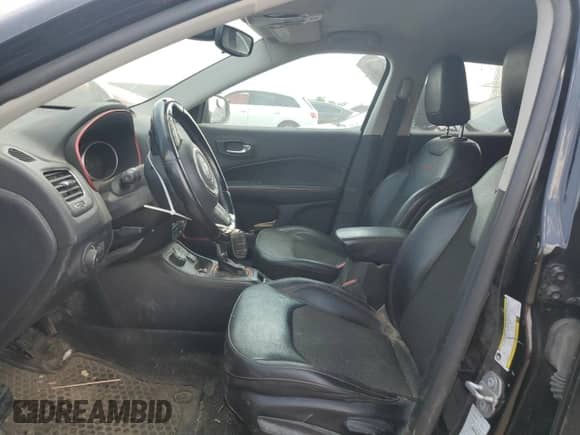 2020 Jeep Compass Trailhawk с VIN 3C4NJDDB5LT159643, выставлен на аукционе Copart как лот 67965935 с пробегом 132 085 миль миль и Списание • Salvage title. История ставок и продаж доступна на DreamBid. Изображение 7.