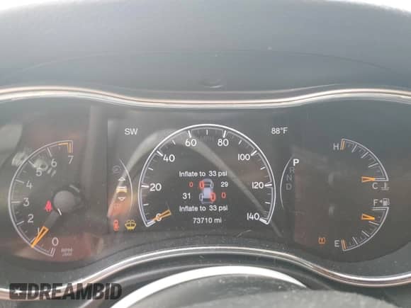2019 Jeep Grand Cherokee Upland z VIN 1C4RJFAG4KC709146, wystawiony jako Copart lot #83843925 z przebiegiem 73 710 mil mil oraz Szkoda całkowita • Salvage title. Historia ofert i sprzedaży dostępna na DreamBid. Obrazek 9.