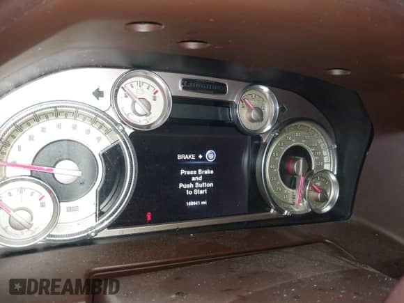 2014 Ram 1500 Longhorn z VIN 1C6RR7PT2ES176525, wystawiony jako IAAI lot #43267050 z przebiegiem 160 941 mil mil oraz . Historia ofert i sprzedaży dostępna na DreamBid. Obrazek 7.