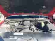 2000 GMC Sierra 1500 SLE z VIN 1GTEC19V4YZ273841, wystawiony jako IAAI lot #41981942 z przebiegiem 357 003 mil mil oraz . Historia ofert i sprzedaży dostępna na DreamBid. Obrazek 10.