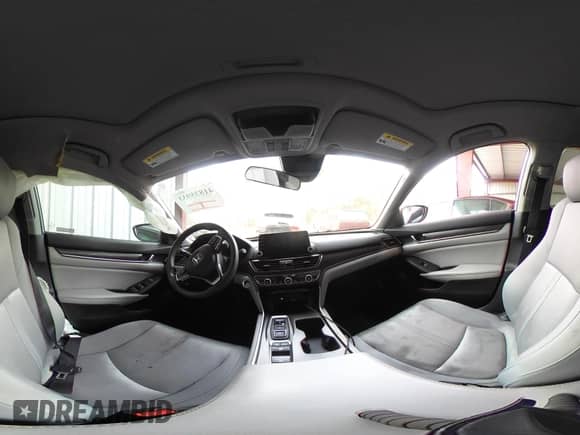 2018 Honda Accord EX z VIN 1HGCV3F43JA017236, wystawiony jako IAAI lot #41835933 z przebiegiem 106 mil mil oraz . Historia ofert i sprzedaży dostępna na DreamBid. Obrazek 17.