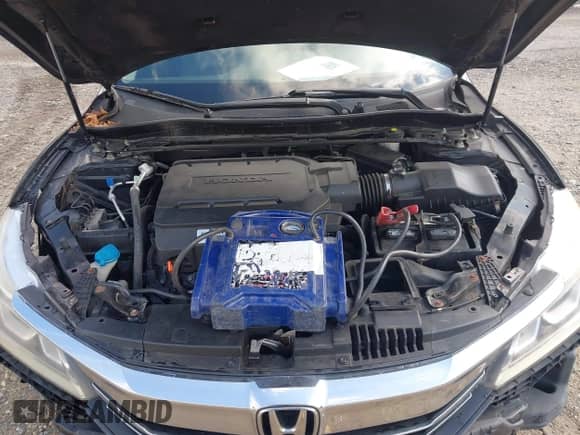 2016 Honda Accord EX-L z VIN 1HGCR3F82GA025828, wystawiony jako IAAI lot #43245288 z przebiegiem 142 455 mil mil oraz . Historia ofert i sprzedaży dostępna na DreamBid. Obrazek 10.